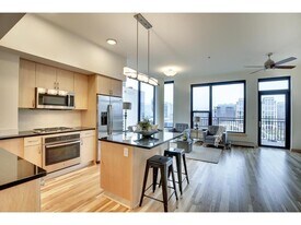 740 Portland Ave in Minneapolis, MN - Building Photo