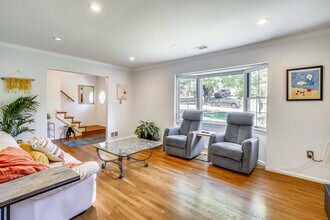 1256 Beverly Rd in McLean, VA - Foto de edificio - Building Photo