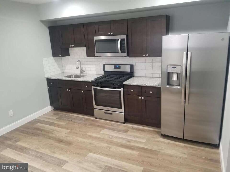 5407 Westminster Ave-Unit -2 in Philadelphia, PA - Building Photo