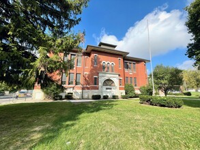 Legacy Place Monument Square in Urbana, OH - Building Photo - Building Photo