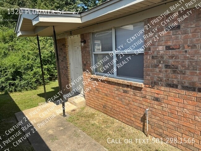 property at 1320 Plummer St