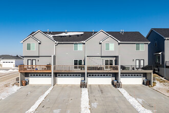 Duckhorn Townhomes in Lincoln, NE - Building Photo - Building Photo