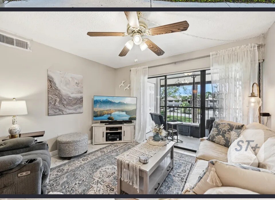 1515 Forrest Nelson Blvd, Unit Q205 in Port Charlotte, FL - Building Photo