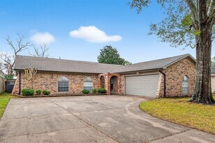 9538 Ravensworth Dr in Houston, TX - Building Photo
