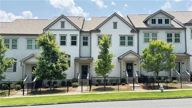 property at 285 Vista Ln