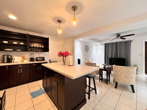 3238 Duval St in Honolulu, HI - Building Photo - Building Photo