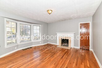 125 E 49th St in Indianapolis, IN - Building Photo - Building Photo