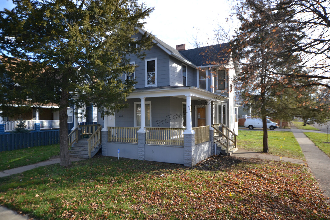 650 2nd Ave, Unit #2 in Joliet, IL - Building Photo