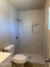 11446 N 33rd Ave in Phoenix, AZ - Foto de edificio - Building Photo