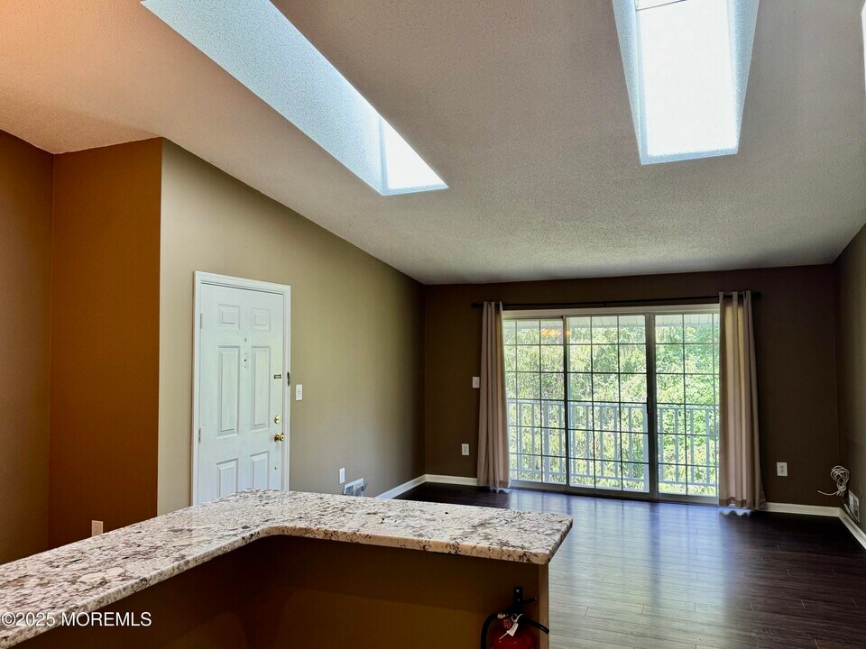 26 Players Cir in Tinton Falls, NJ - Building Photo