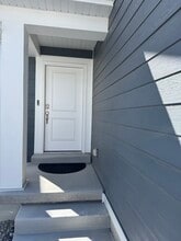 1865 N Blue Iris Ave in Tooele, UT - Foto de edificio - Building Photo