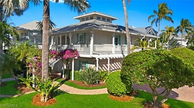 877 7th St S in Naples, FL - Building Photo - Building Photo