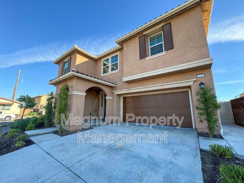 30929 Palette Rd in Murrieta, CA - Building Photo