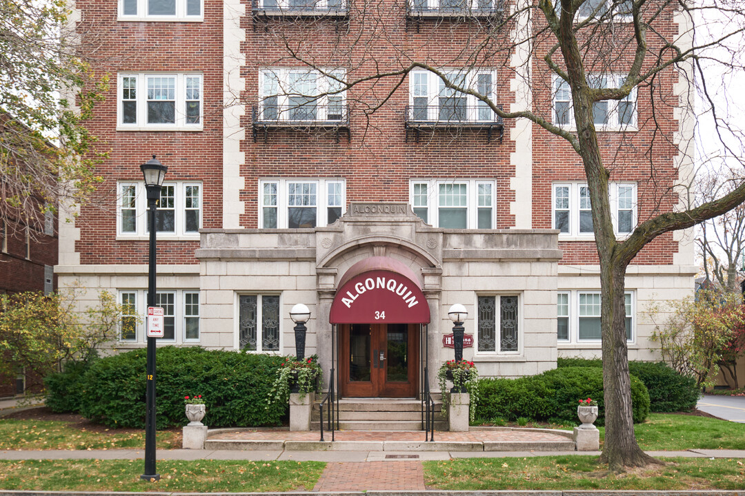 The Algonquin in Rochester, NY - Building Photo