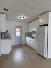 2803 SW 21st St in Miami, FL - Building Photo - Building Photo