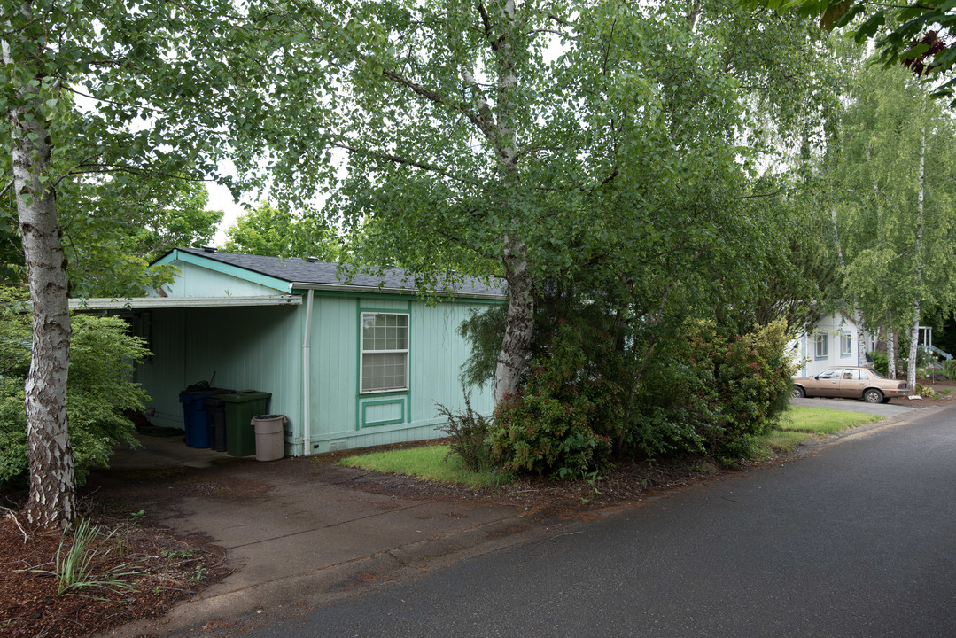 1501-1593 Fern Ridge Rd SE in Stayton, OR - Building Photo