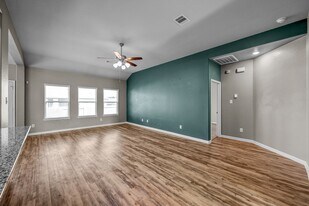 11107 Lulu Ln in Willis, TX - Building Photo