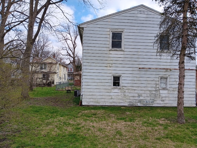 257 Buttonwood Ave in Bowling Green, OH - Building Photo - Building Photo