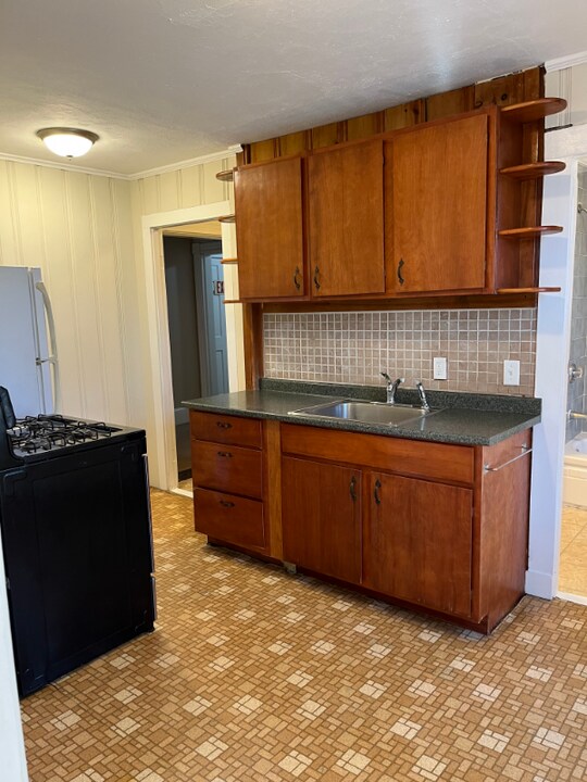 5 Cogswell Ave-Unit -Unit 5 in Haverhill, MA - Building Photo