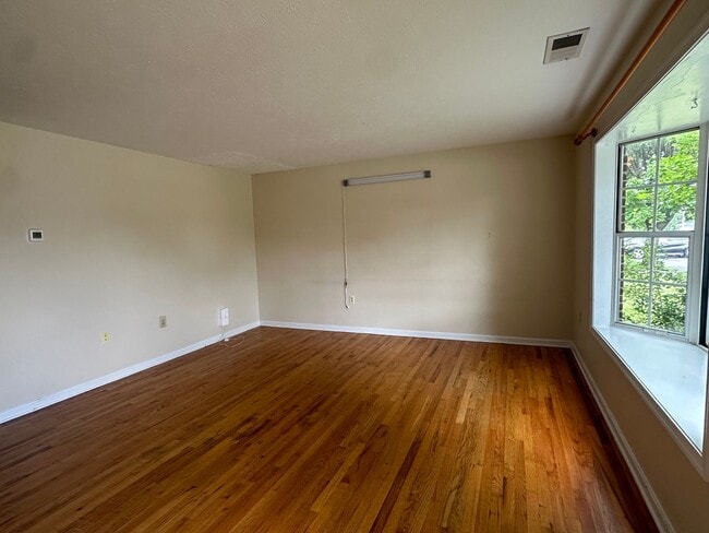 348 Valley Mill Rd in Winchester, VA - Building Photo - Building Photo