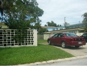 1341 W Point Dr in Cocoa, FL - Foto de edificio - Building Photo