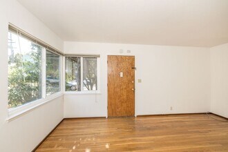 1055-1055 High St in Palo Alto, CA - Building Photo - Building Photo