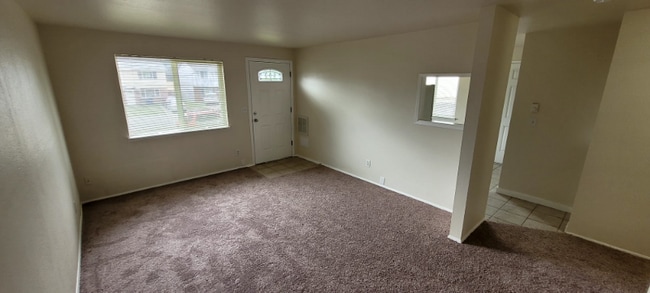 30320 13th Ave S in Federal Way, WA - Building Photo - Building Photo