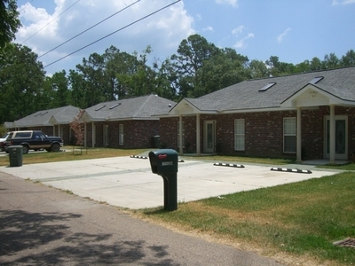 11140 Coates Rd in Hammond, LA - Foto de edificio