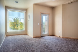 Cannery Square Apartments in Sun Prairie, WI - Building Photo - Interior Photo