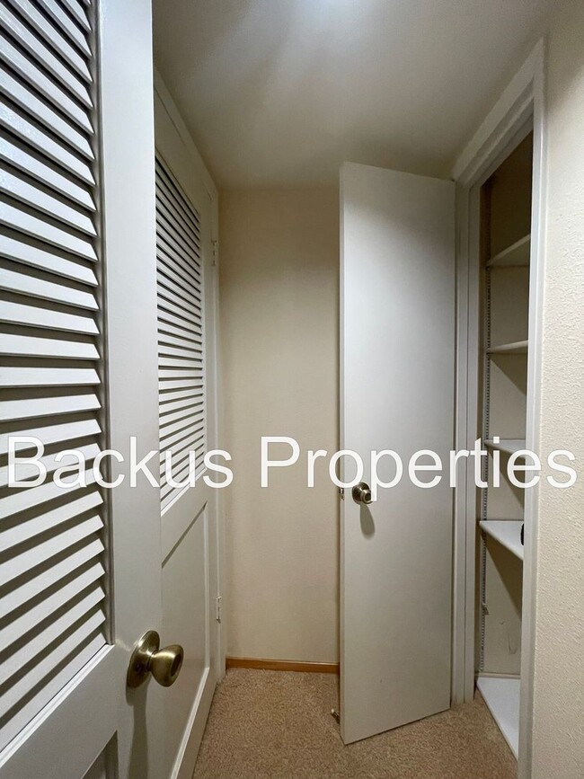 410 Pheasant Ridge Rd in Del Rey Oaks, CA - Building Photo - Building Photo