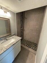 1000 W Gandy St in Denison, TX - Building Photo - Building Photo