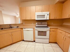 204 Belmont Ln in North Lauderdale, FL - Building Photo - Building Photo