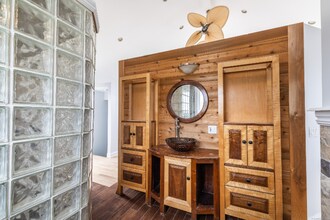 13 Richard St in Milford, CT - Building Photo - Building Photo