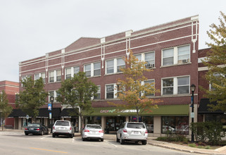 1153 Wilmette Ave in Wilmette, IL - Foto de edificio - Building Photo