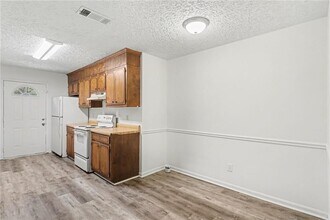 165 Plum Orchard Rd in Covington, GA - Building Photo - Building Photo