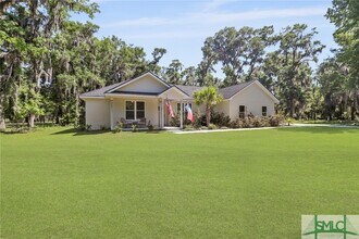 1003 Dolphin Ct in Townsend, GA - Building Photo - Building Photo