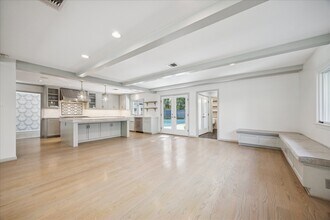 547 3 Corners Dr in Houston, TX - Building Photo - Building Photo