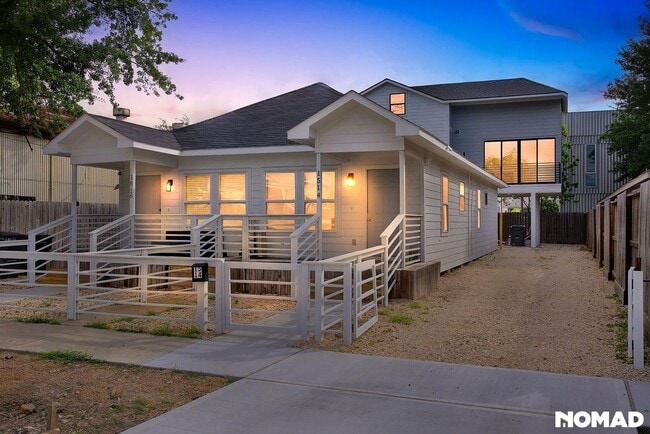 1514 Everett St, Unit 1841 in Houston, TX - Building Photo - Building Photo