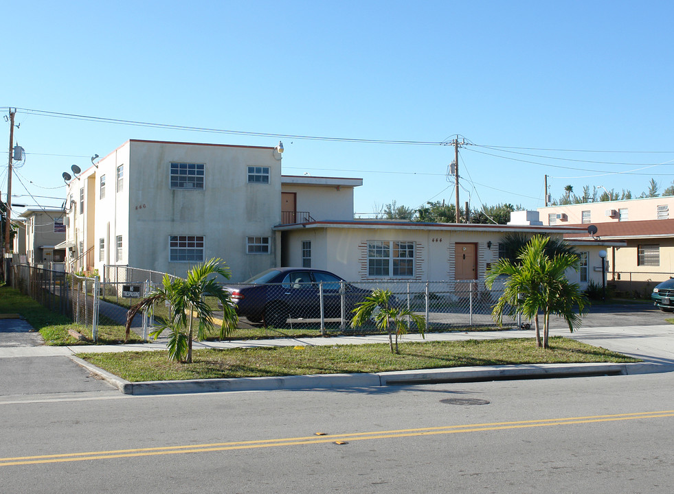 444 E 28th St in Hialeah, FL - Building Photo