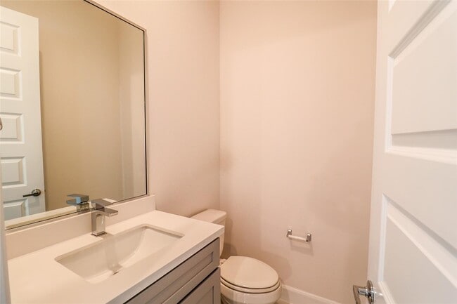 property at 2745 Clinton Dr