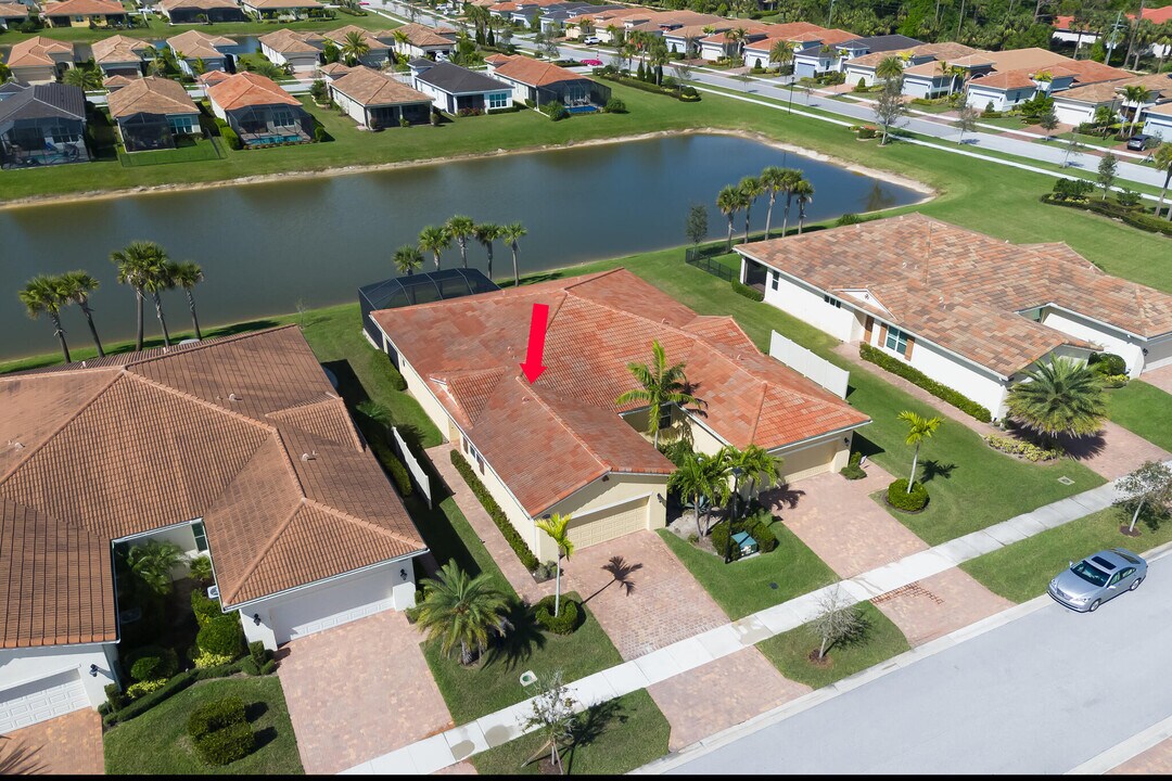 24068 SW Firenze Wy in Port St. Lucie, FL - Building Photo