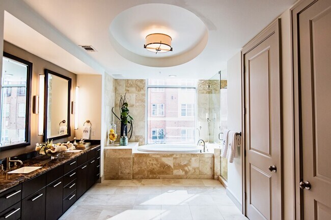 5122 Morningside Dr in Houston, TX - Building Photo - Building Photo