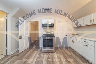 N90w16736 Roosevelt Dr in Menomonee Falls, WI - Building Photo - Building Photo