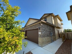 478 Emma Dr in New Braunfels, TX - Building Photo - Building Photo