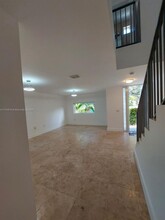 2837 SW 25th Ter in Miami, FL - Building Photo - Building Photo