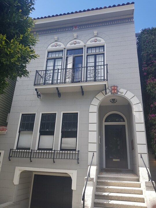 1906 Green St, Unit #5 in San Francisco, CA - Foto de edificio