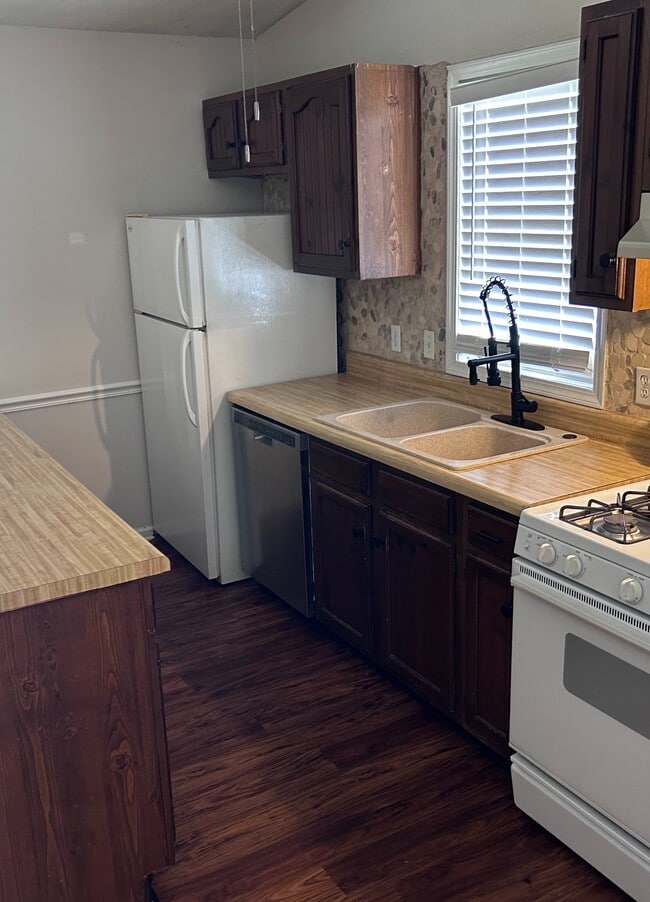 property at 719 Tara Ct