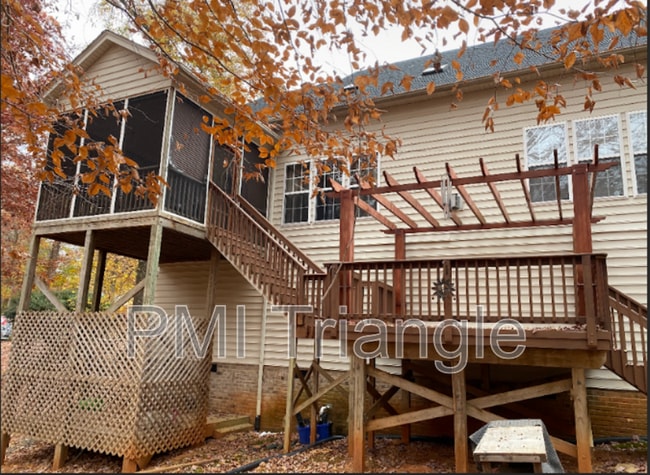 2111 Baycourt Trail in Hillsborough, NC - Building Photo - Building Photo