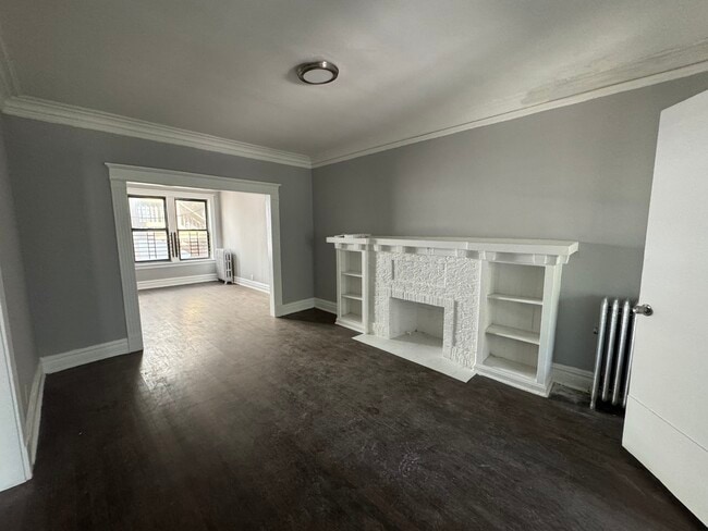 2666 E 77th St in Chicago, IL - Building Photo - Building Photo