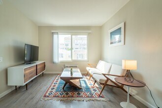 Rosemont Heights Apartments! in Los Angeles, CA - Building Photo - Interior Photo